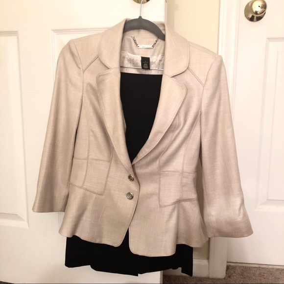 Stunning Beige Three-Quarter Sleeve Blazer - Picture 1 of 6